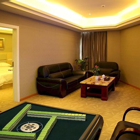 Jinyan Hotel Guangzhou Bagian luar foto